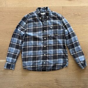 Abercrombie Kids Blue and Black Plaid Flannel Button-Down Shirt Size 15/16